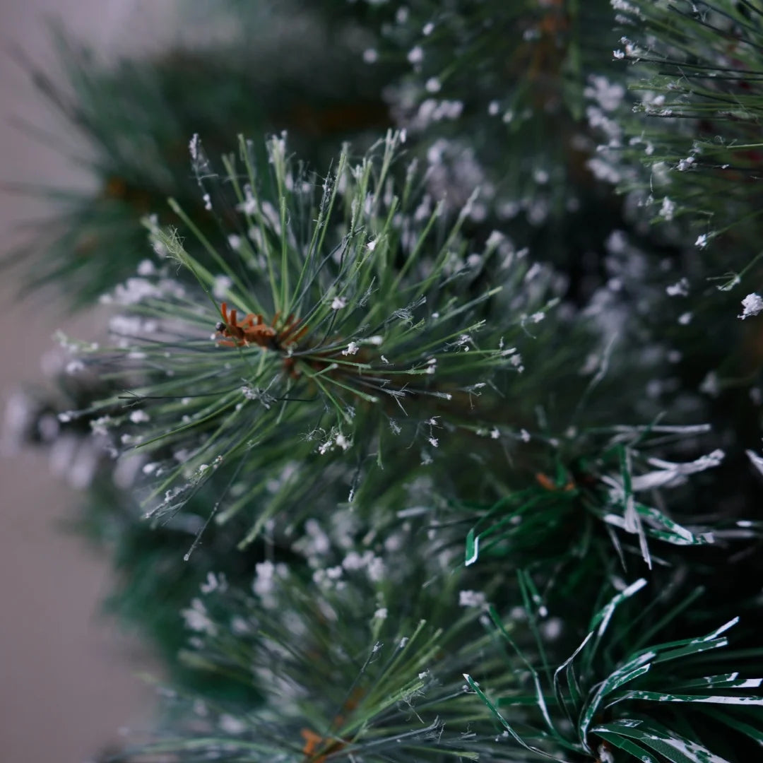 6ft Pre-Lit Artificial Spruce Christmas Tree with Pinecones & Berries, 180cm Realistic Full Xmas Tree for Home Holiday Decor