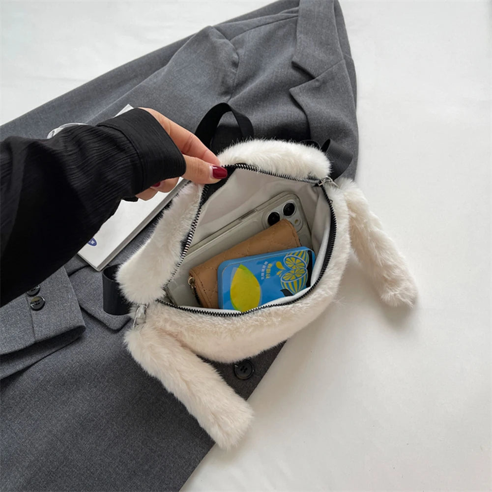 Women Winter Fluffy Fanny Pack Fashion Plush Waist Bag Designer Banana Purse Luxury Belt Bag Large Shoulder Crossbody Chest Bags